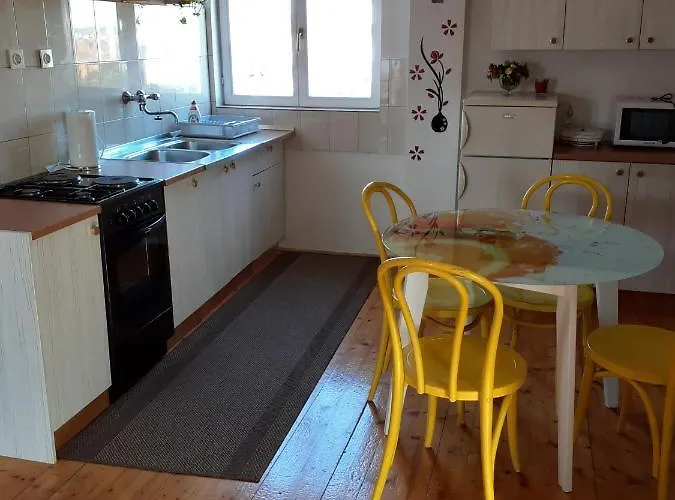 皮耶罗公寓酒店