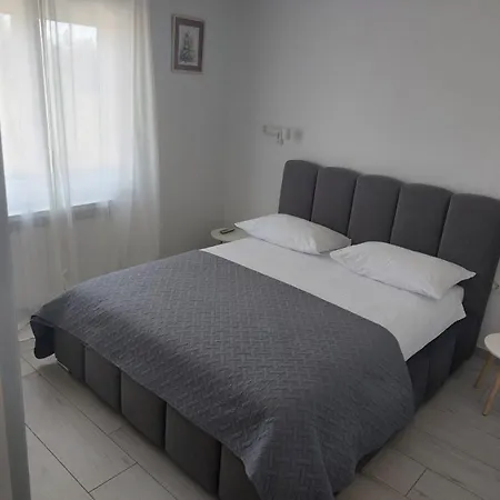 Apartment Piero
